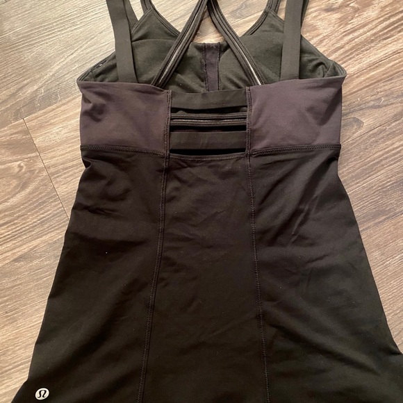 Lululemon Built In Bra Tank - Picture 3 of 3